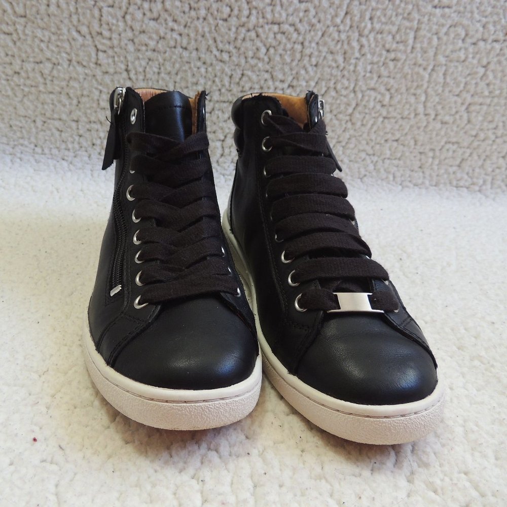 UGG Women's 7 Black Leather High Top Sneaker